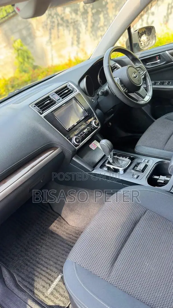 Subaru Outback 2.5i Premium AWD 2018 Green