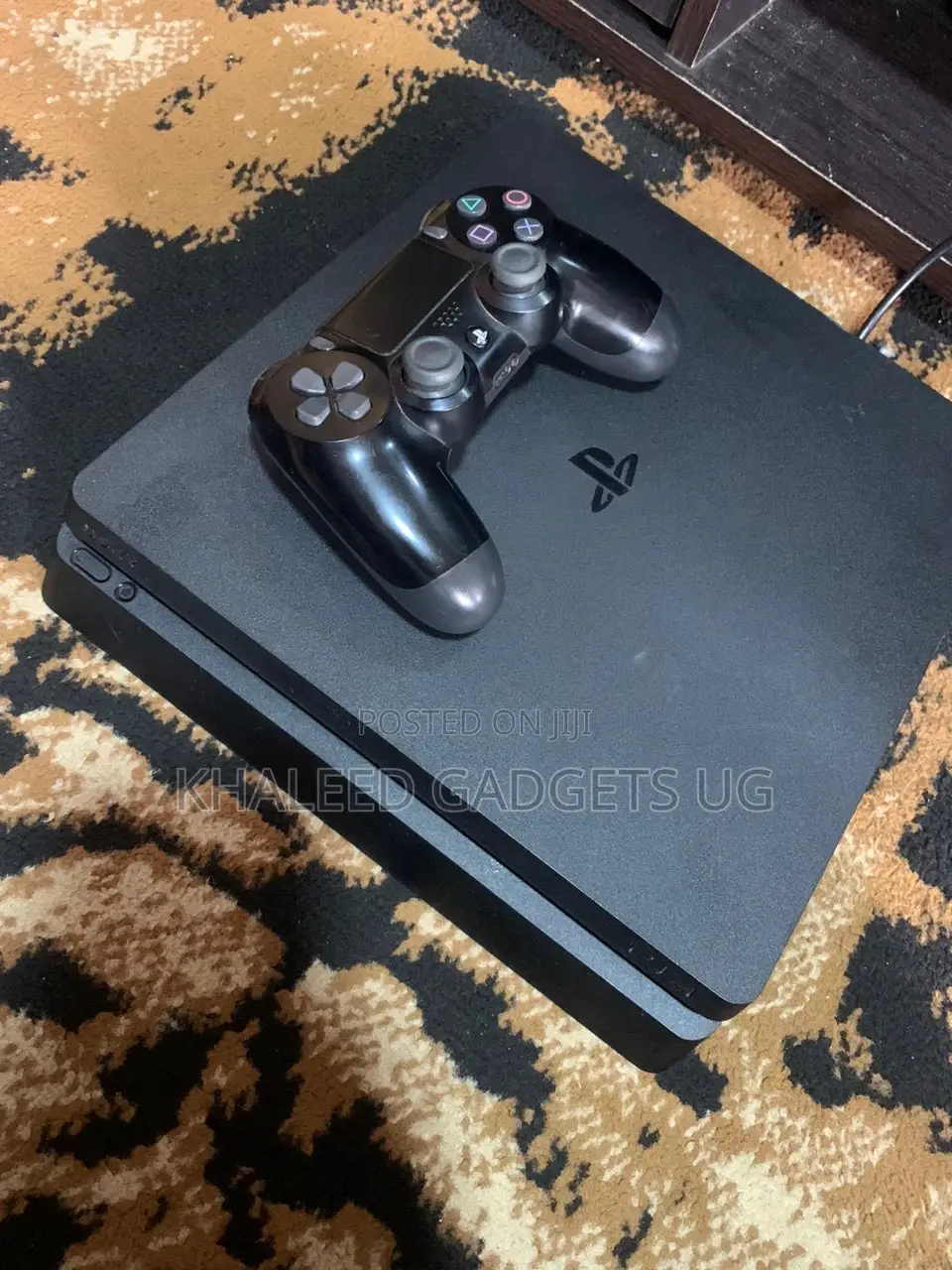 Chipped Ps4