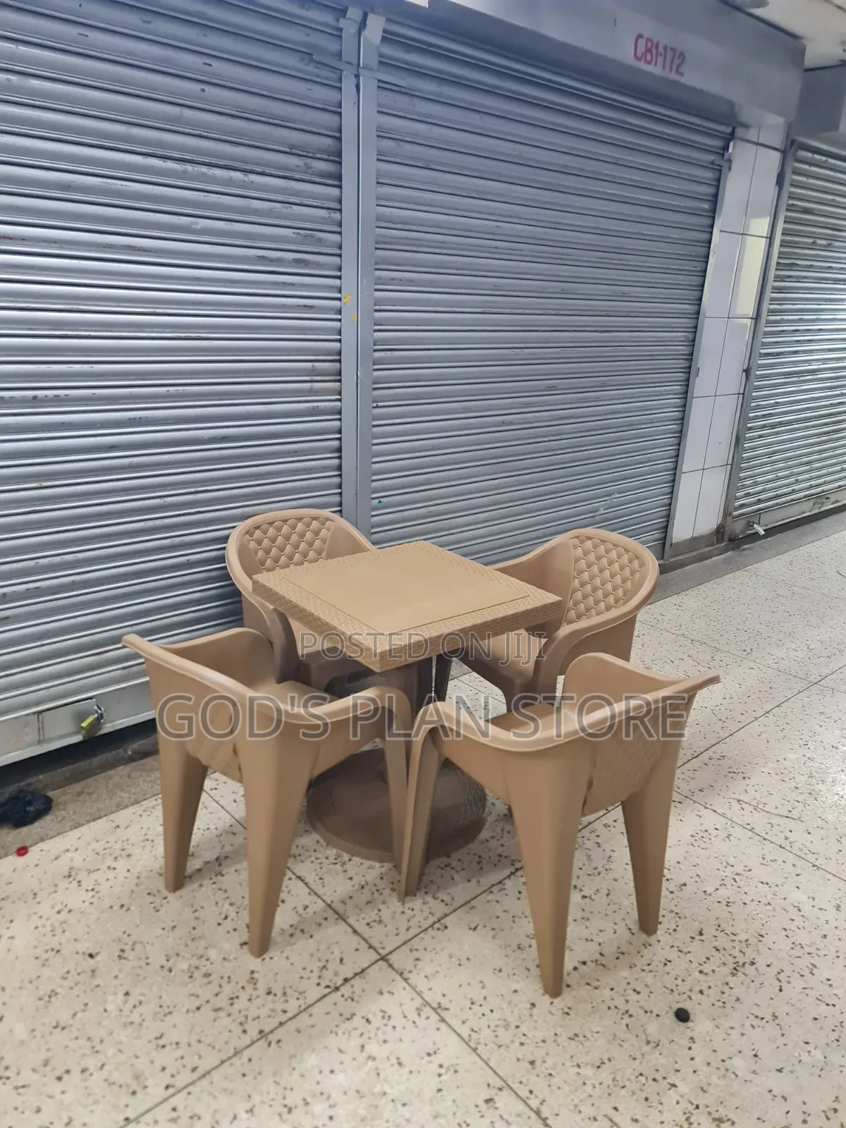 Rigid Bar Hotels Dining Restaurants Plastic Table and Chairs
