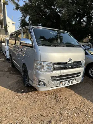 Toyota HiAce 2011 Silver