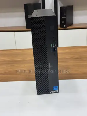 Desktop Computer Asus 8GB Intel Core i5 SSD 256GB