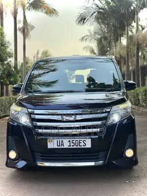 Toyota Noah 2016 Maroon