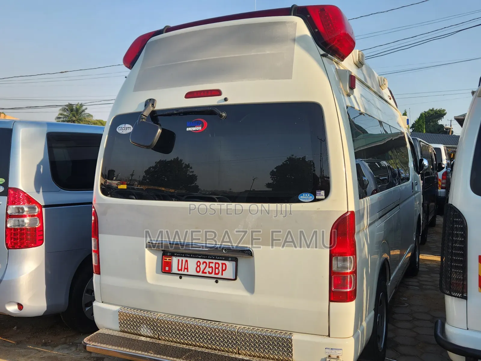 Toyota Grand HiAce 2010 White