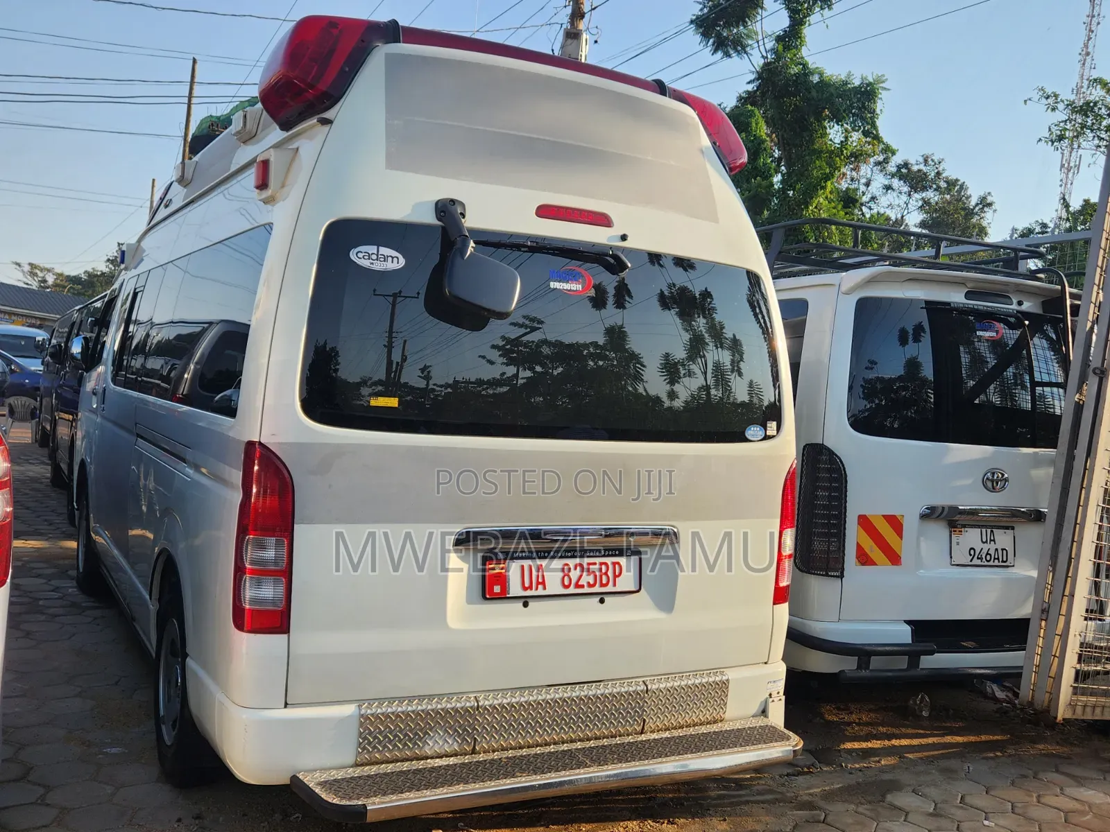Toyota Grand HiAce 2010 White