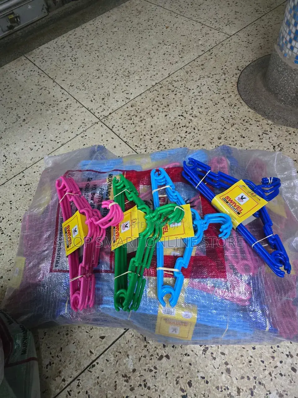 20 Dozens (Carton) Plastic Hangers Plastic Hangers