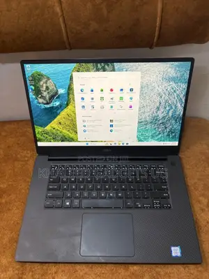 Laptop Dell Precision 5550 16GB Intel Core i7 SSD 256GB