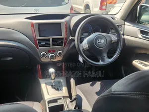 Subaru Forester 2010 Silver
