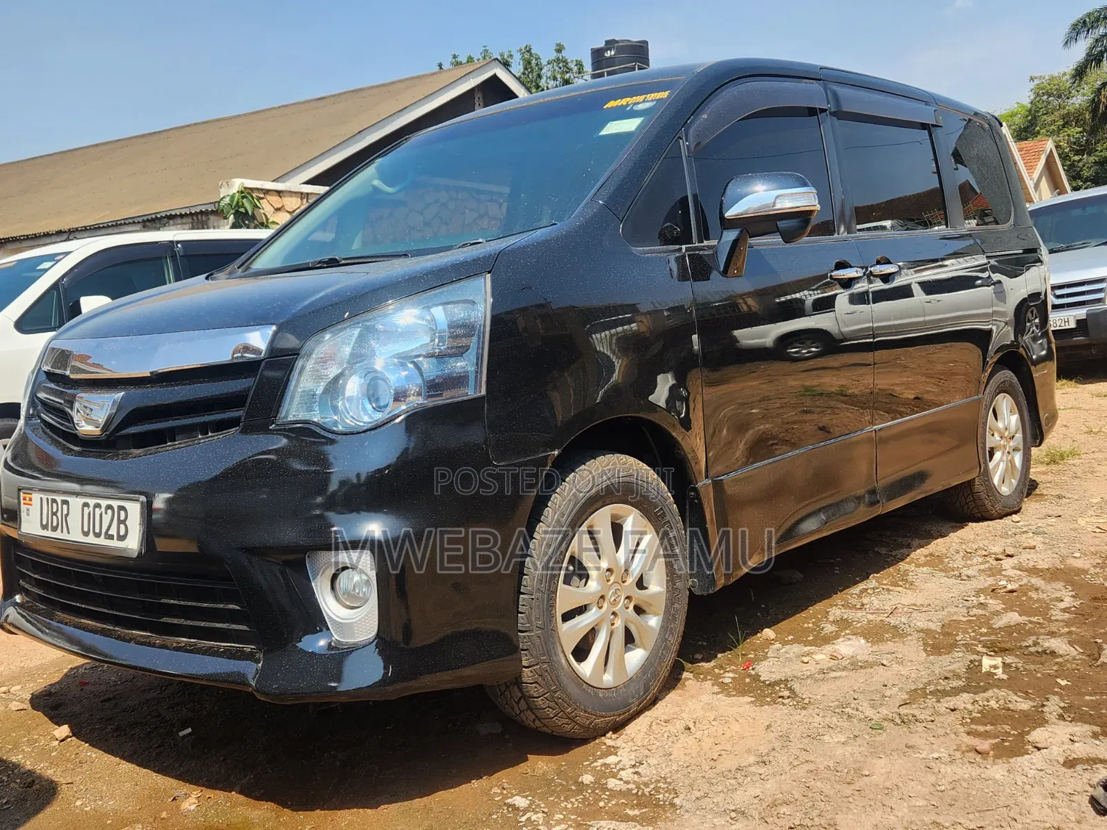 Toyota Noah 2011 Black