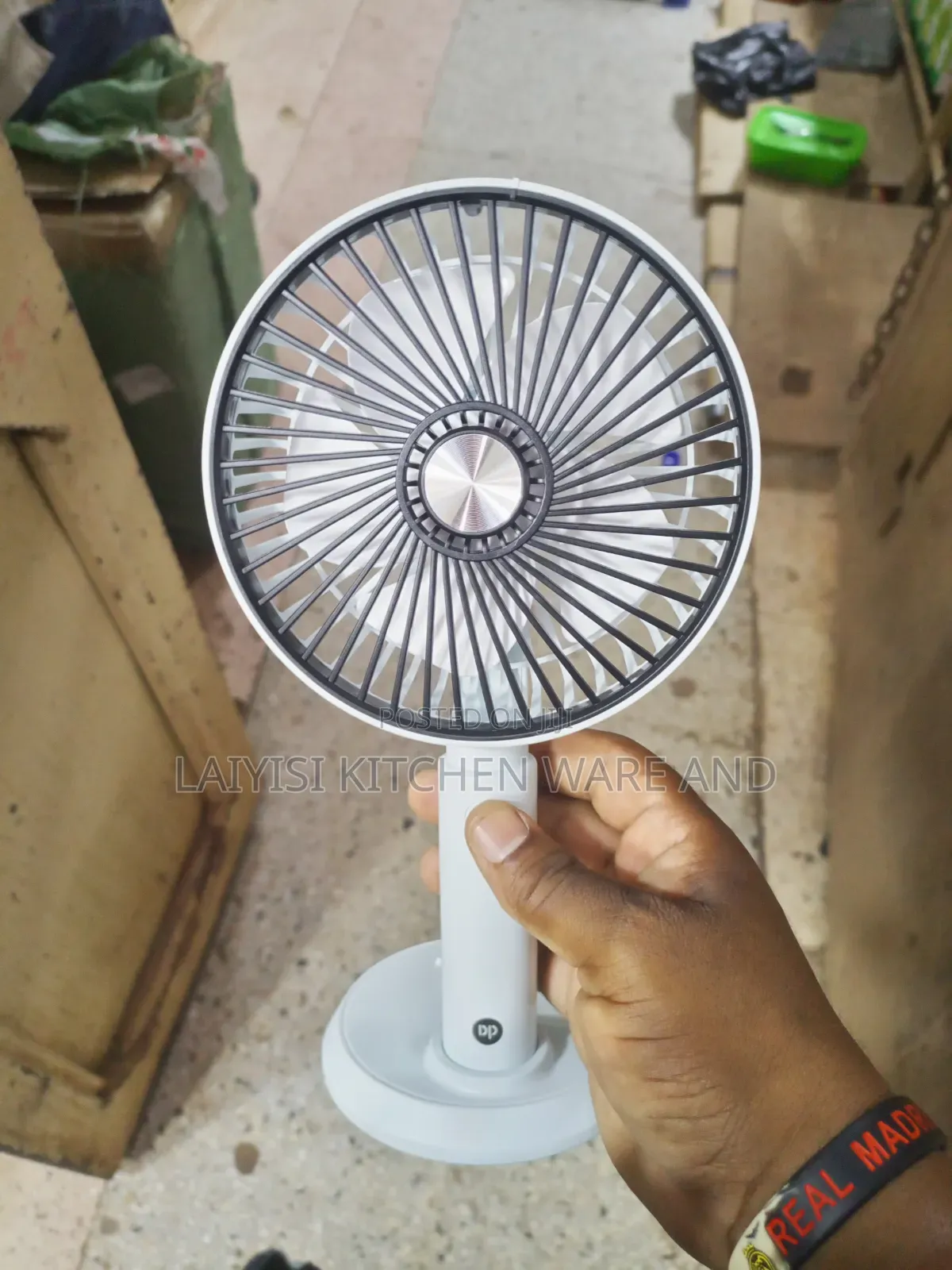 Dp Portable High Quality Desktop Rechargeable Handheld Fan Dp-7640