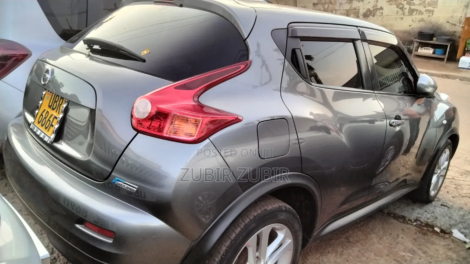 Nissan Juke 2011 Gray