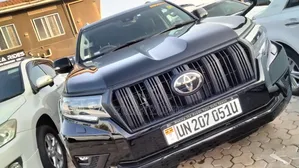 Toyota Land Cruiser Prado 2018 Black