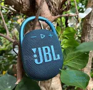 JBL Clip 4