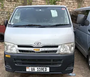 Toyota HiAce 2012 Beige