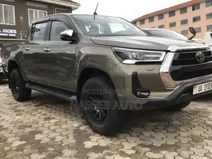 Toyota Hilux 2019 Green