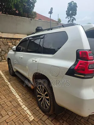 Toyota Landcruiser Tx for Hire