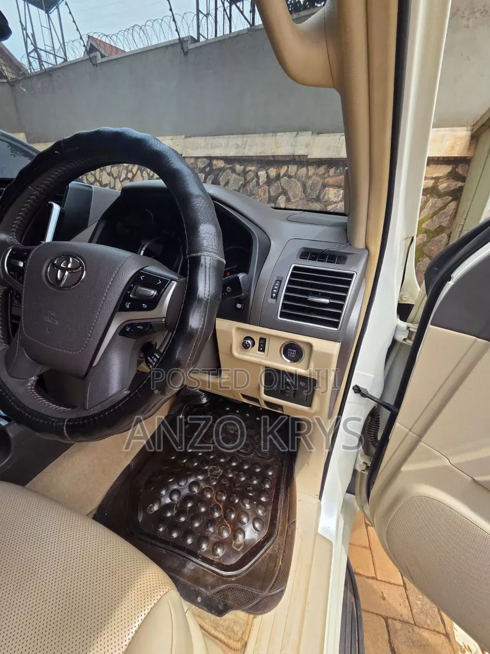 Toyota Landcruiser Tx for Hire