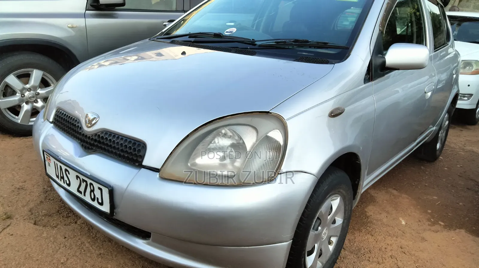 Toyota Vitz 2004 Silver