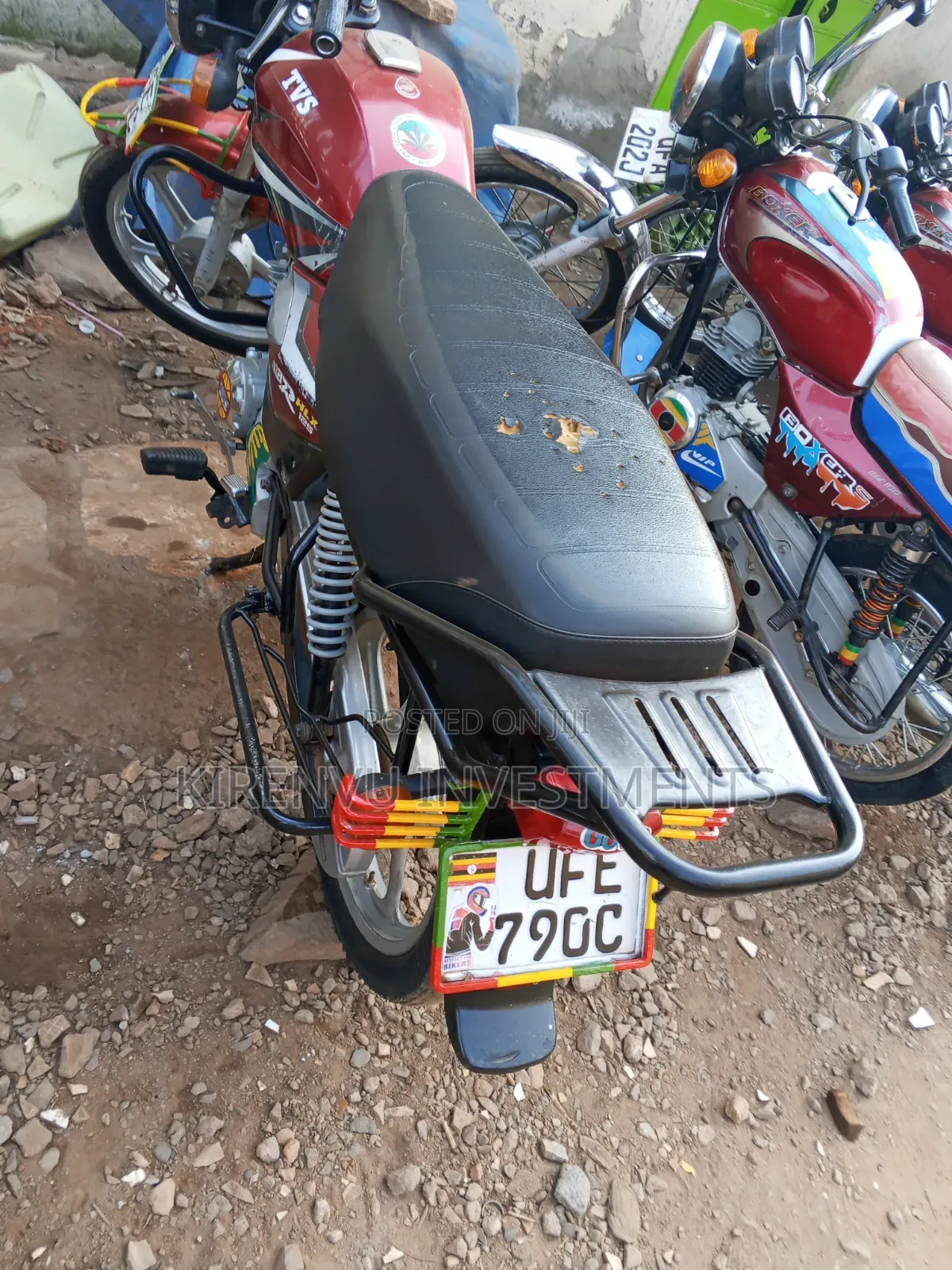 TVS HLX 125 2022 Red