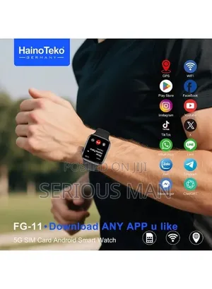Smartwatch Featuring a Rotating Camera and a Dedicated Sim Card Slot.