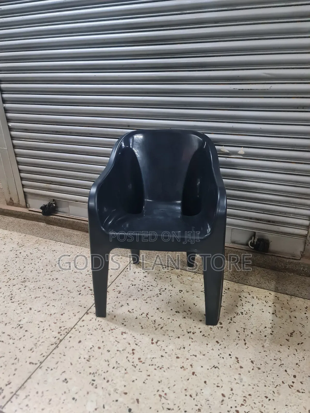 Mylah Plastic Chairs Plastic Chairs