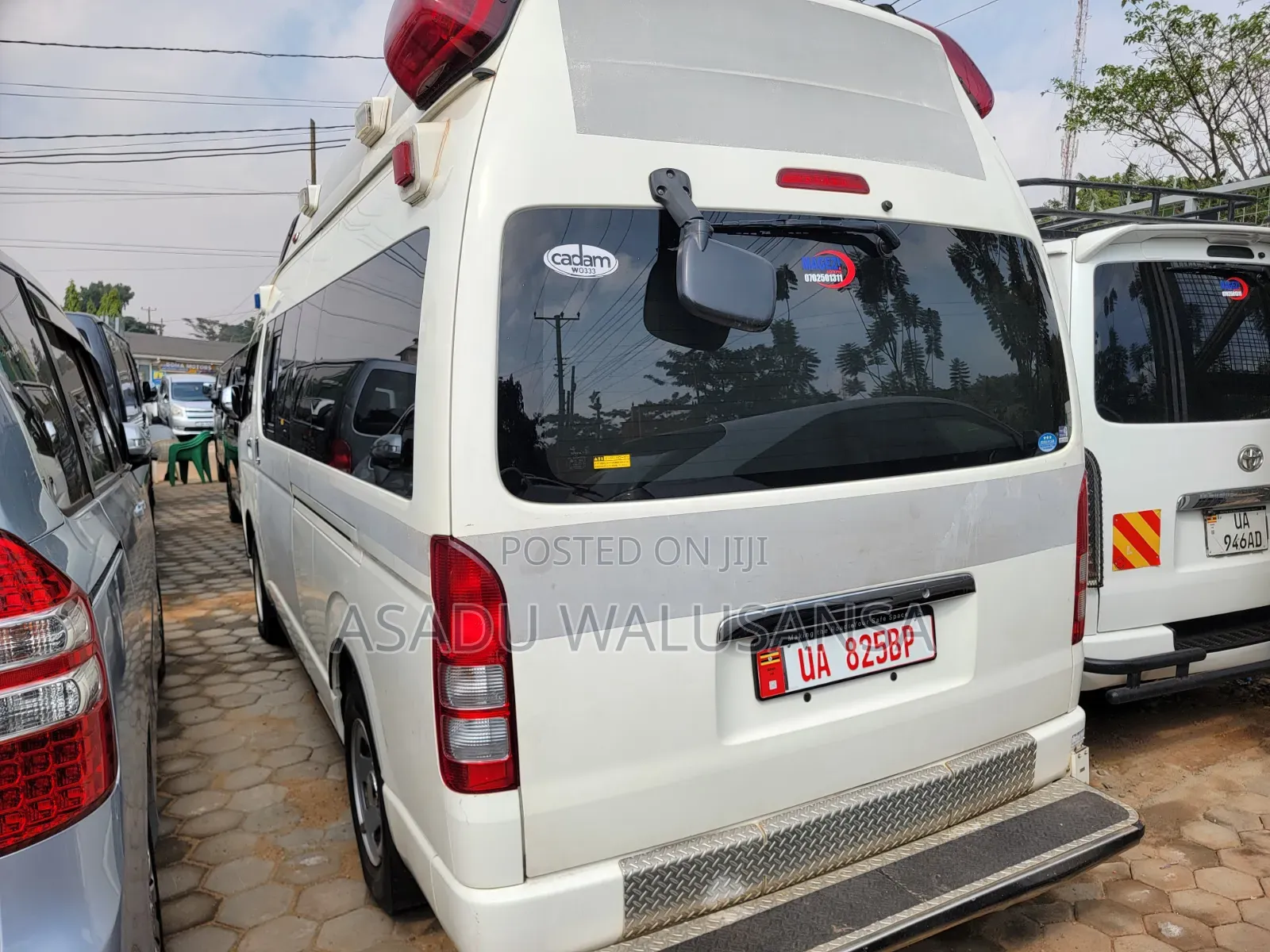 Toyota HiAce 2013 White