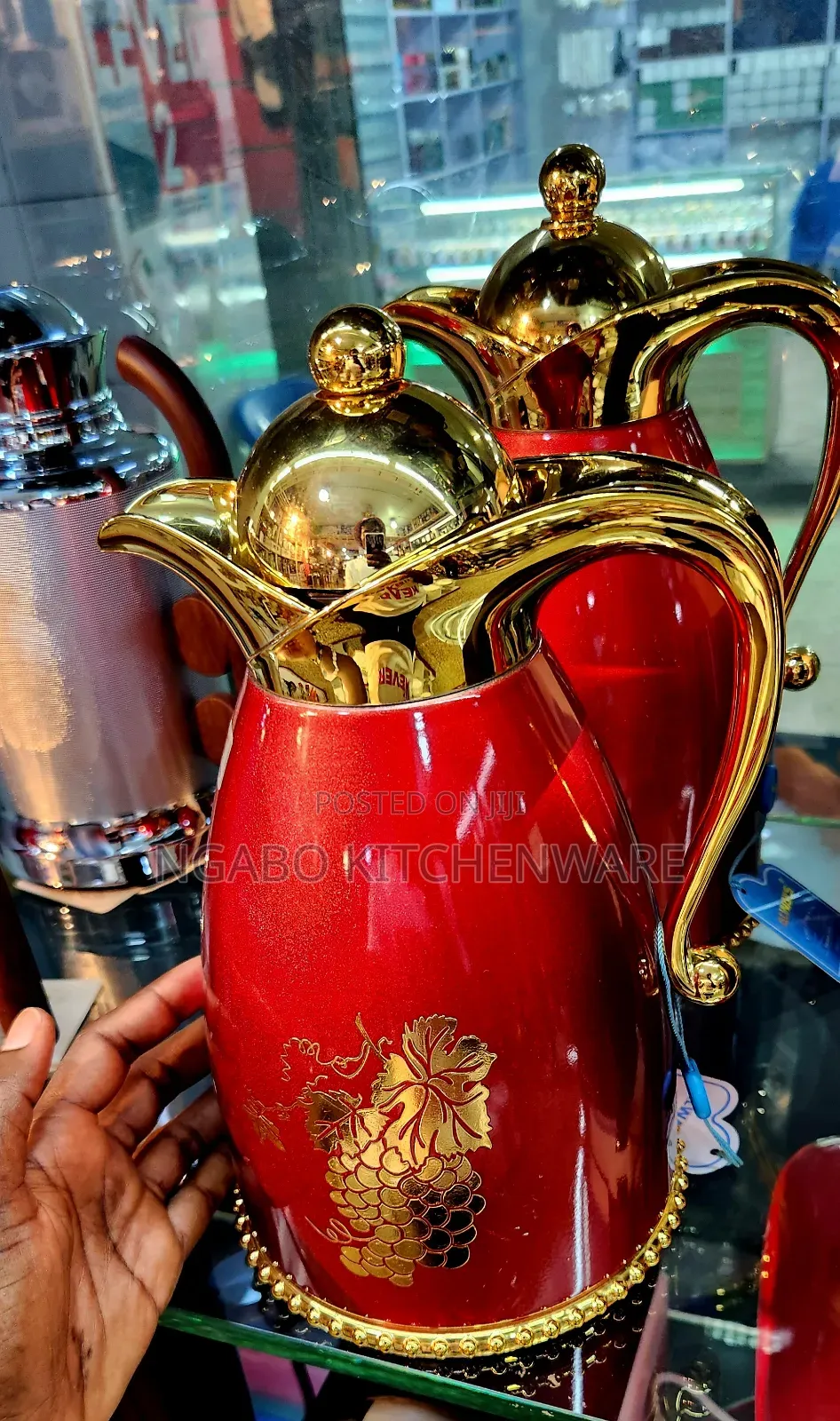 Red and Golden Red Thermol Pot Flask