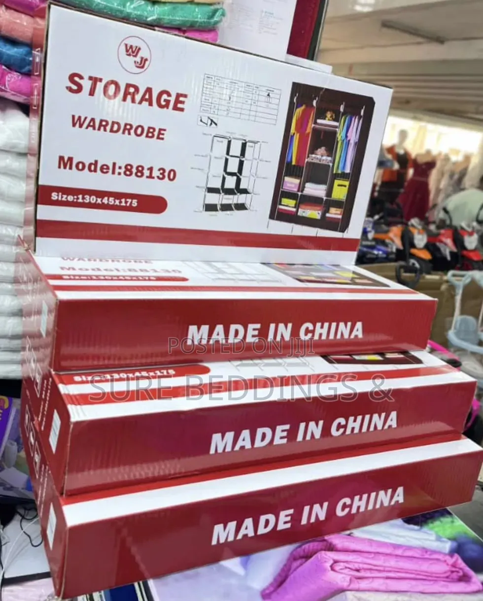 Metalic Frame Closet