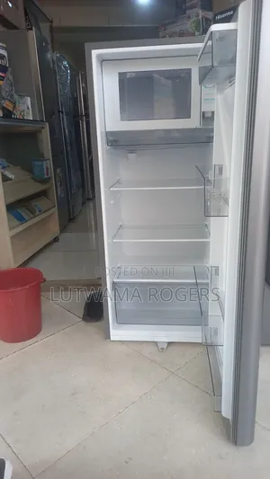 Hisense 229ltrs With Water Dispenser