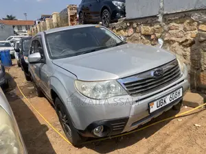 Subaru Forester 2010 White