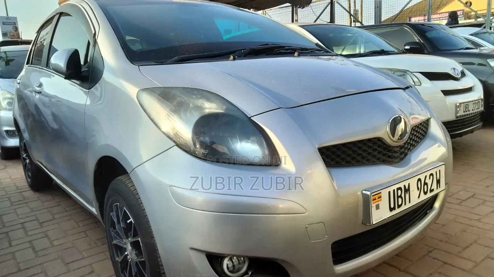 Toyota Vitz 2008 Silver
