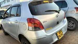 Toyota Vitz 2008 Silver