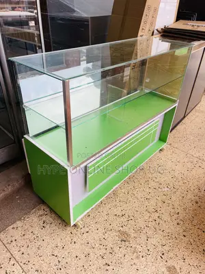 Brandnew Greens,Showcase Display Counter