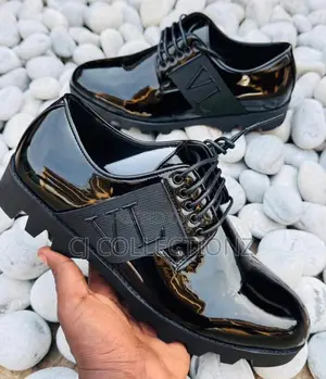 Shinny Shoes