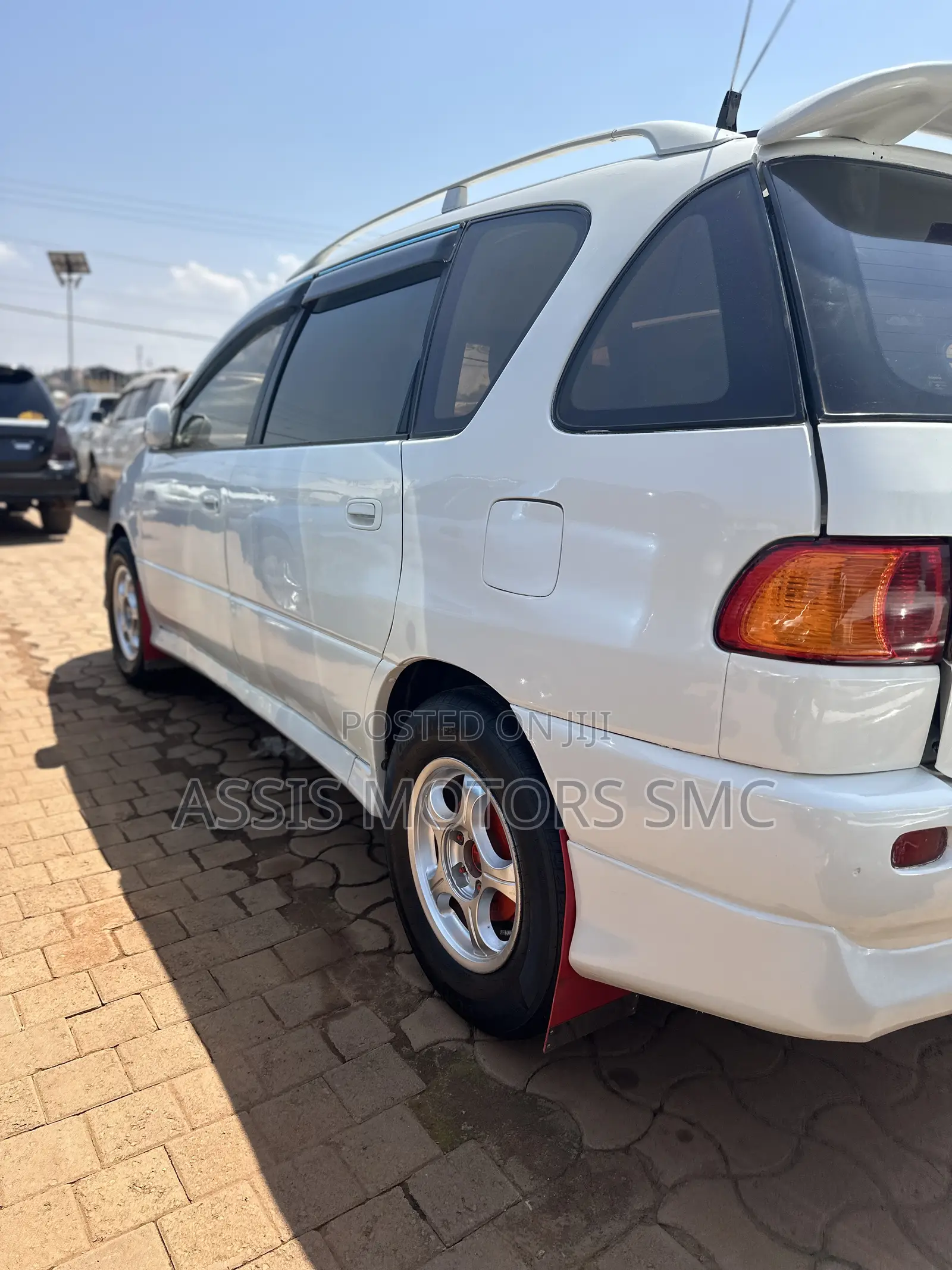Toyota Ipsum 2004 White