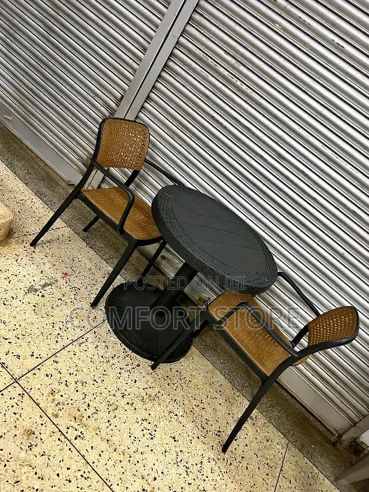 Dinning Table With Two Chairs