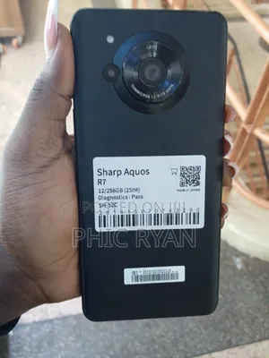 Sharp Aquos R7 256 GB Black