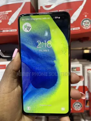 Samsung Galaxy S10e 128 GB Red