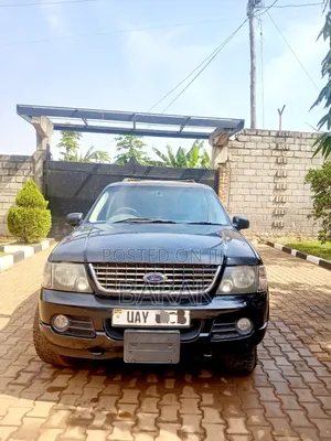 Ford Explorer Sport Trac 4x4 XLT Premium 2004 Black