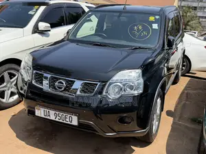 Nissan X-Trail 2012 Black