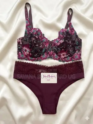 Savana Size 36e Floral Embroidery Burgundy Set
