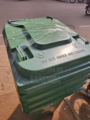 Heavy Duty 240l Plastic Dustbin With Wheels
