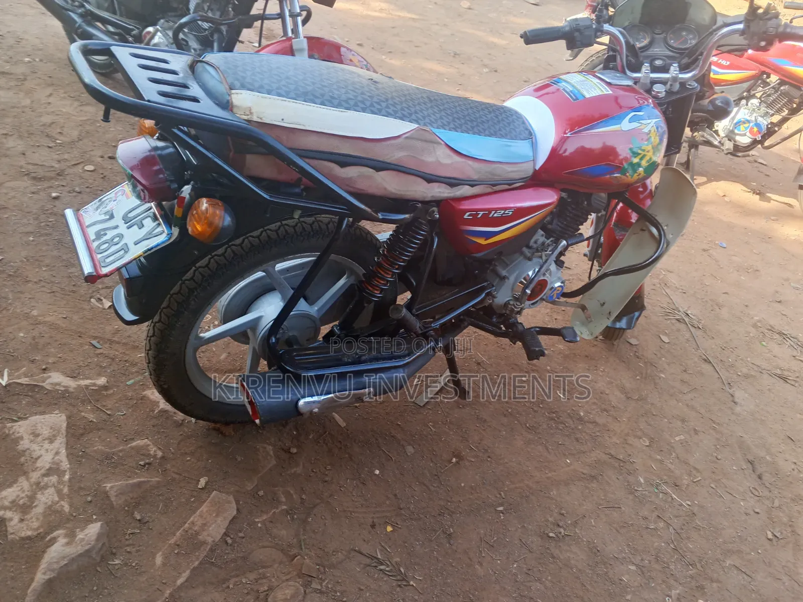 Bajaj CT 125X 2022 Red