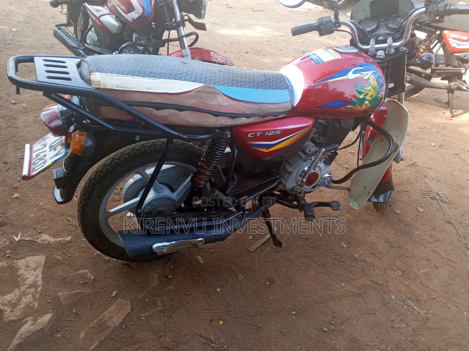 Bajaj CT 125X 2022 Red