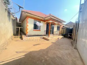 3bdrm House in Division A for sale