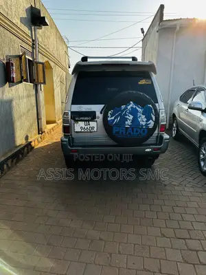 Toyota Land Cruiser Prado 2005 Silver