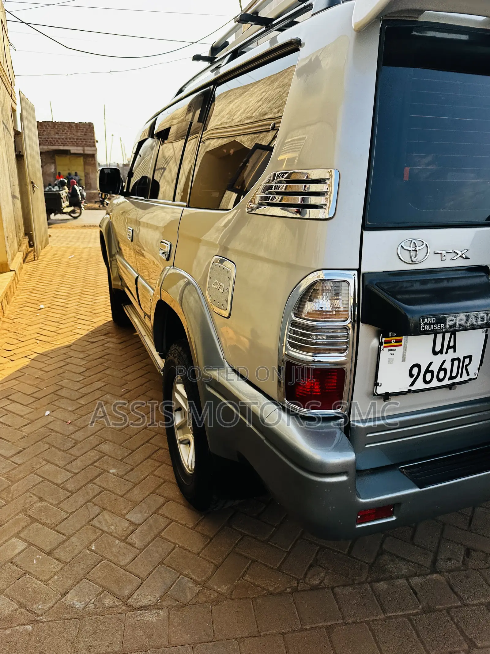 Toyota Land Cruiser Prado 2005 Silver