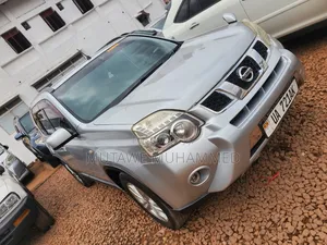 Nissan X-Trail 2010 Silver