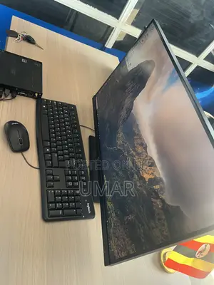 Desktop Computer Lenovo 16GB Intel Core i5 SSD 256GB