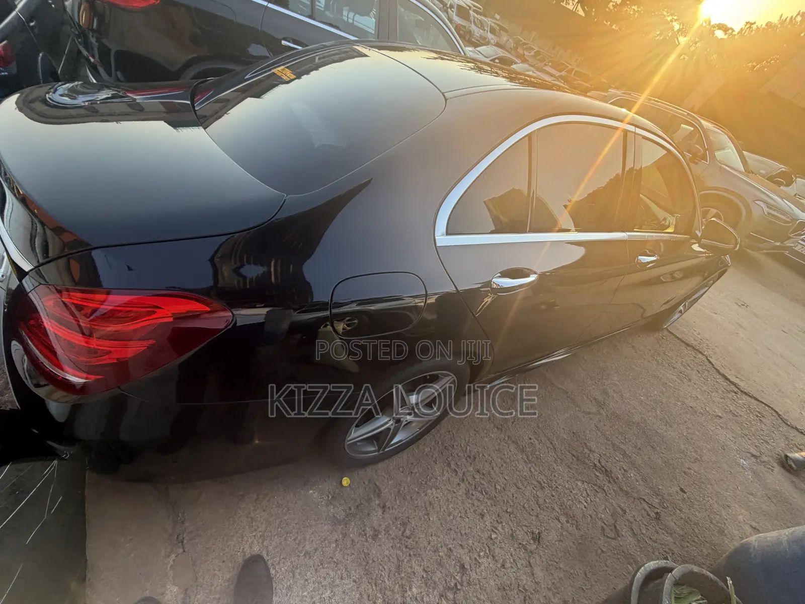Mercedes-Benz C200 2017 Black