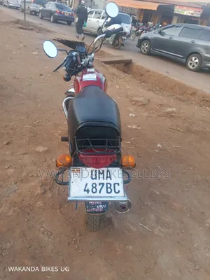 Bajaj Boxer 100 2025 Red